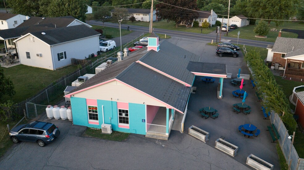 More Photos Of 5684 Sullivan Trl, Nazareth Restaurant For Sale