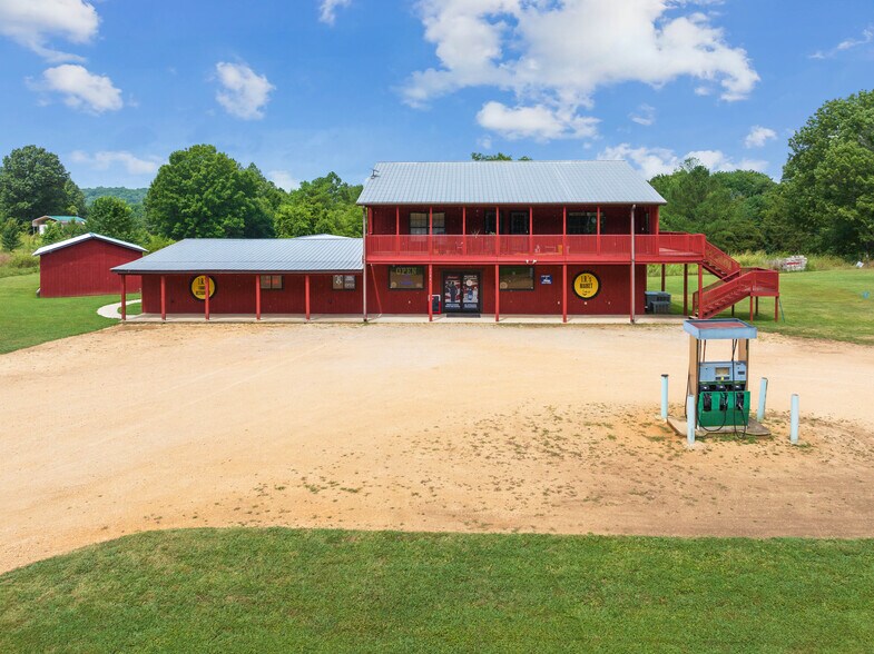 More Photos Of 7386 Mt Carmel Rd, Decaturville Convenience Store For Sale