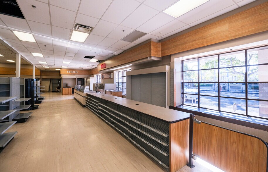 More Photos Of 801 Linden Ave, Carpinteria General Retail For Sale