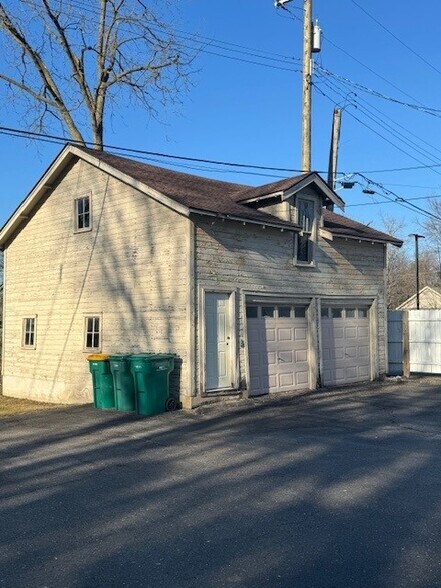 More Photos Of 213 E Michigan Ave, Saline Office Residential For Sale