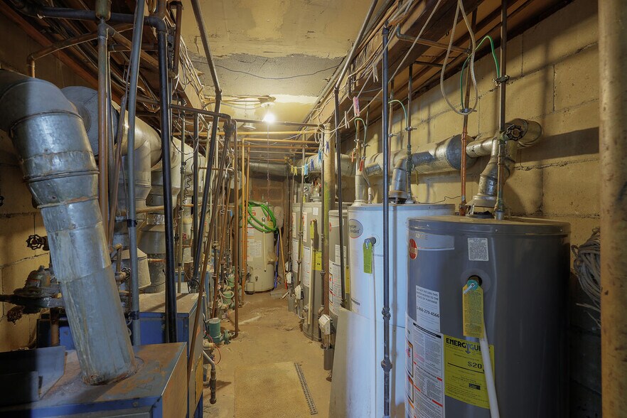 More Photos Of 150 Dayton St, Newark Multifamily For Sale