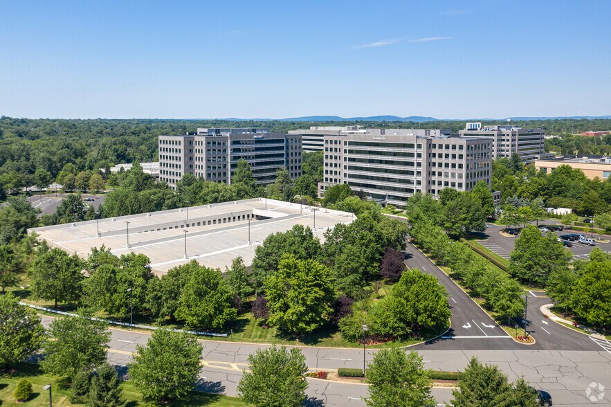 More Photos Of 100 Somerset Corporate Blvd, Bridgewater Coworking Space