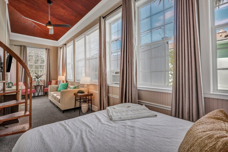 More Photos Of 24 Van Horne Ave, Tybee Island Hospitality For Sale