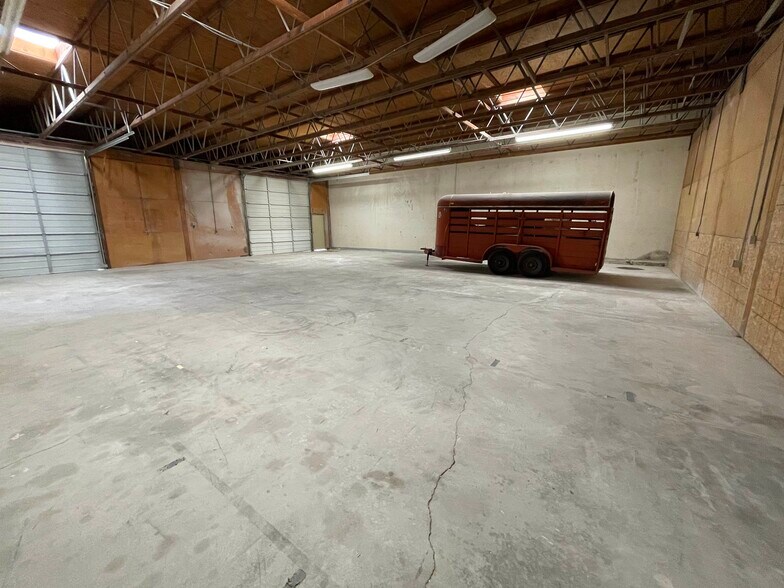 More Photos Of 4466 S 74th Ave, Tulsa Manufacturing For Sale