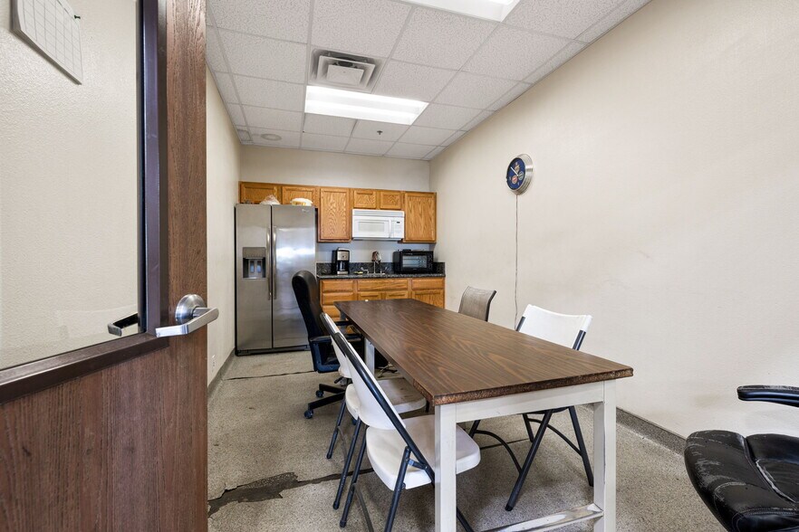 More Photos Of 72203 Adelaid St, Thousand Palms Industrial For Sale