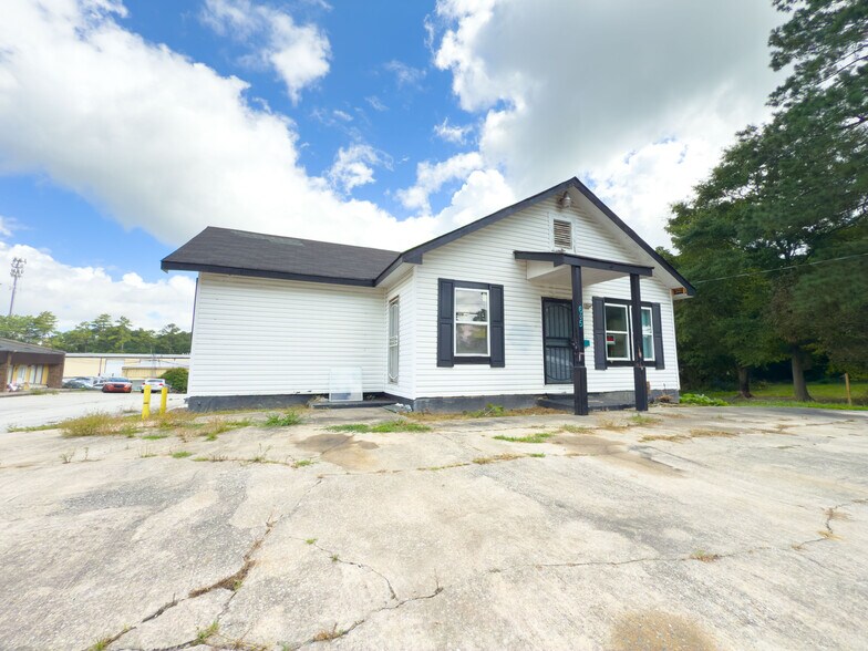More Photos Of 605 Roberts Dr, Riverdale Office For Sale