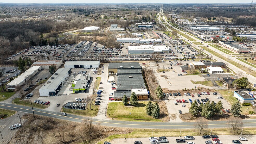 More Photos Of 78 Jackson Plaza, Ann Arbor Warehouse For Sale