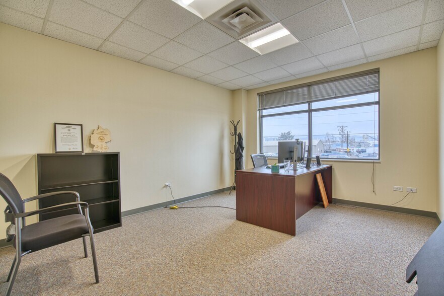 More Photos Of 1110 Boston Ave, Longmont Research And Development For Sale