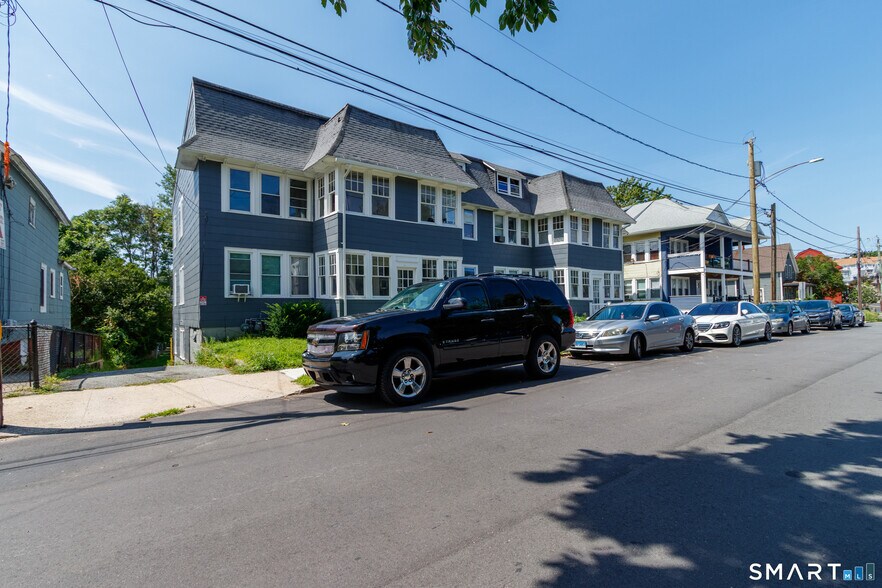 More Photos Of 80-82 Maple Ave, New London Apartments For Sale