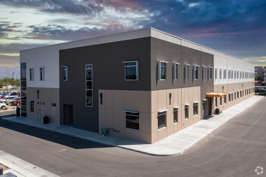More Photos Of 1707 W St Mary's Rd, Tucson Medical For Lease