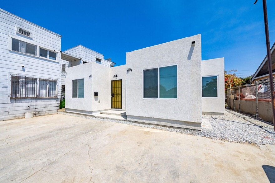 More Photos Of 4626 Wall St, Los Angeles Apartments For Sale