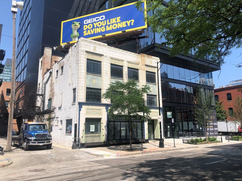 More Photos Of 444 N LaSalle Blvd, Chicago Storefront Retail Office For Sale