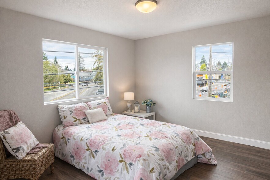 More Photos Of 2102 S 12th St, Tacoma Office Residential For Sale