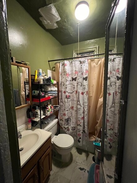 More Photos Of 945 Bruckner Blvd, Bronx Apartments For Sale