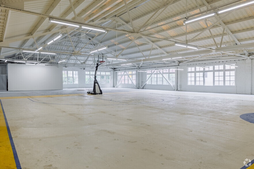 More Photos Of 1200-1232 Larkin St, San Francisco Warehouse For Sale