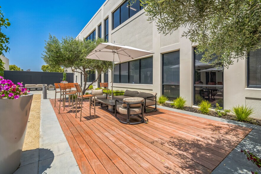 More Photos Of 110 Baytech Dr, San Jose Research And Development For Sale