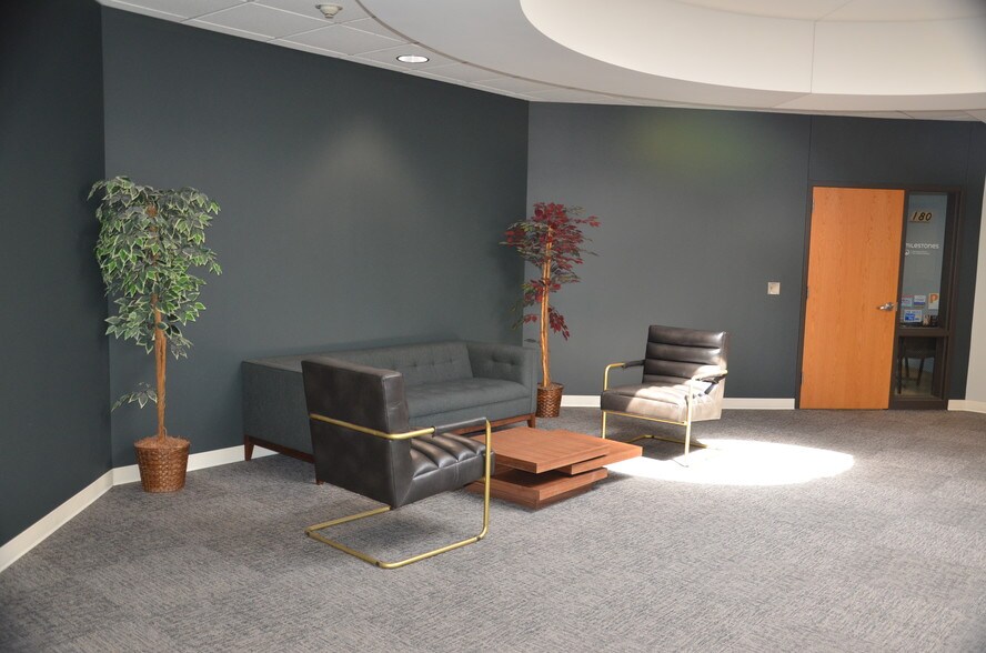 More Photos Of 314 10th Ave S, Waite Park Medical For Lease