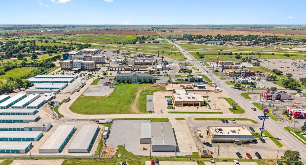 More Photos Of 1510 Amity Ln, El Reno Industrial For Lease