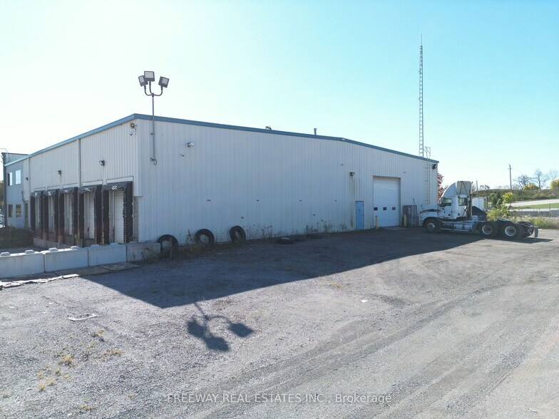 More Photos Of 35 Sharp Rd, Brantford Warehouse For Sale