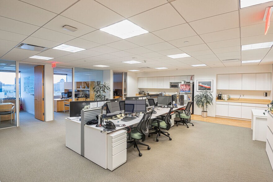 More Photos Of 1 N Lexington Ave, White Plains Office For Lease