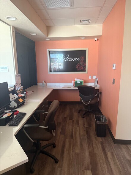 More Photos Of 5905 Sun Valley Dr, El Paso Storefront For Lease