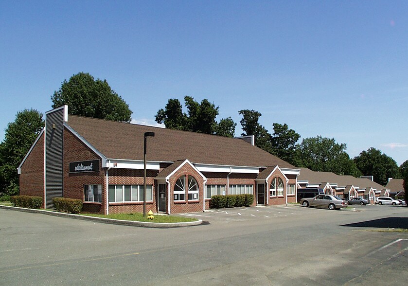 More Photos Of 4 Oxford Rd, Milford Industrial For Lease