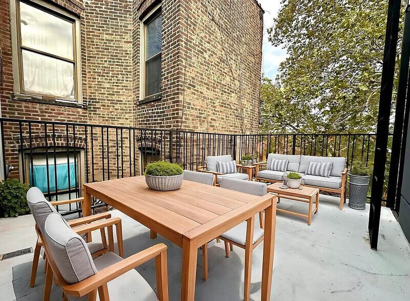 More Photos Of 429 Columbia St, Brooklyn Storefront Retail Residential For Sale