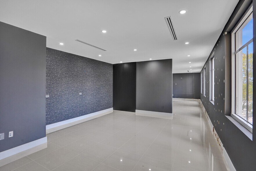 More Photos Of 15620 SW 29th St, Miramar Medical For Sale