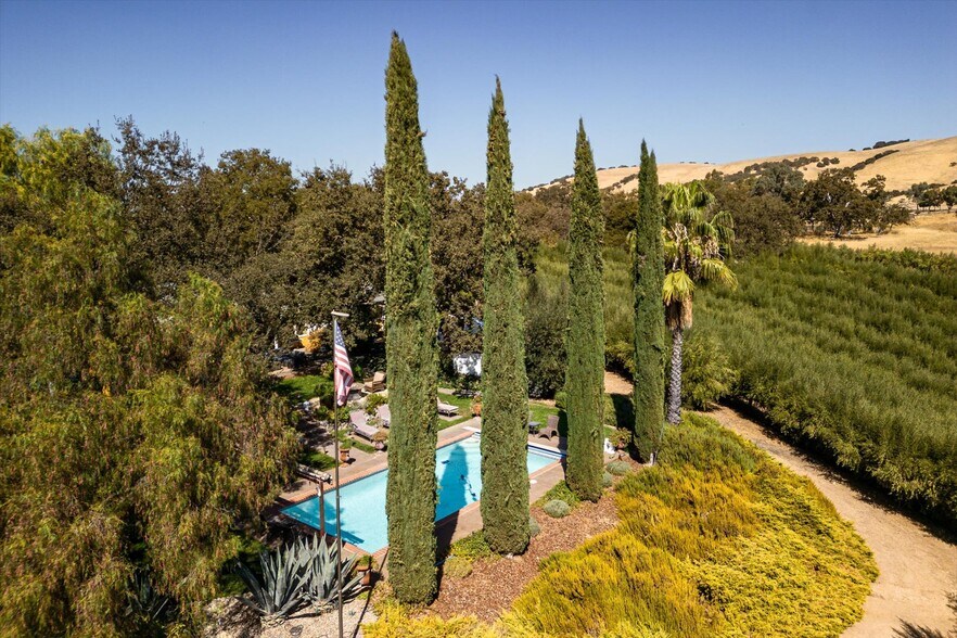 More Photos Of 2985 Templeton Rd, Templeton Winery Vineyard For Sale