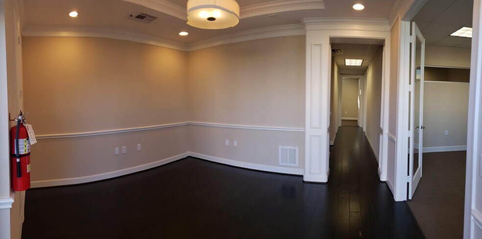 More Photos Of 440 Cobia Dr, Katy Office For Lease