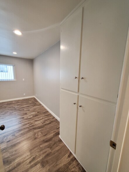 More Photos Of 1424 Greenfield Ave, Los Angeles Apartments For Sale