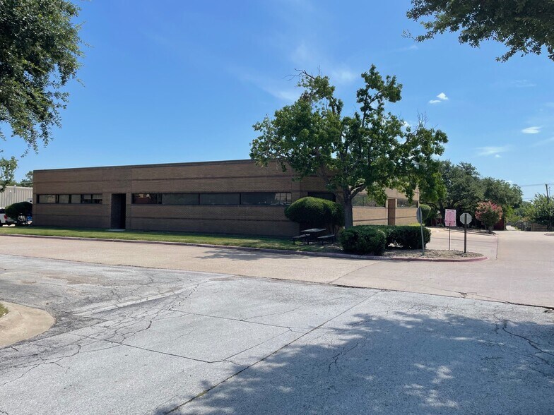 More Photos Of 3713 W 15th St, Plano Medical For Lease