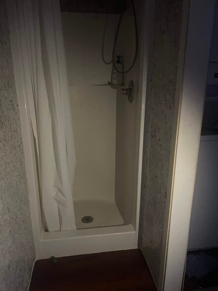 More Photos Of 13847 Coursey Blvd, Baton Rouge Freestanding For Lease