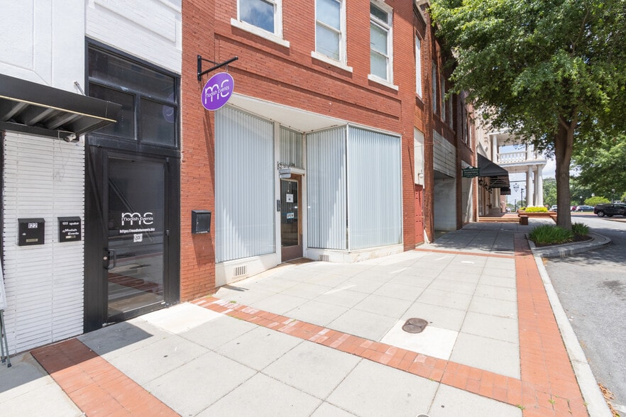 More Photos Of 122 W Whitner St, Anderson Storefront Retail Office For Lease