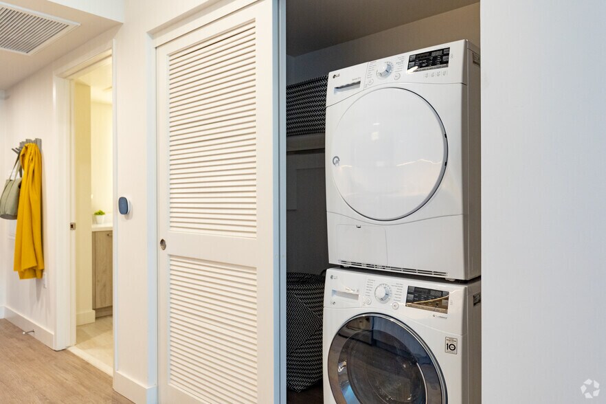 More Photos Of 2801 Sunset Pl, Los Angeles Apartments For Lease