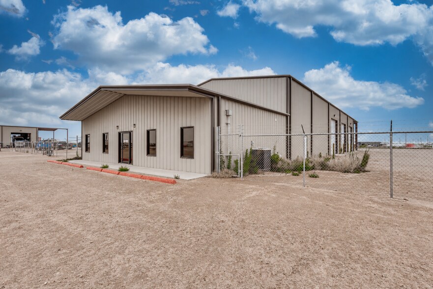 More Photos Of 3922 S County Road 1233, Midland Industrial For Lease