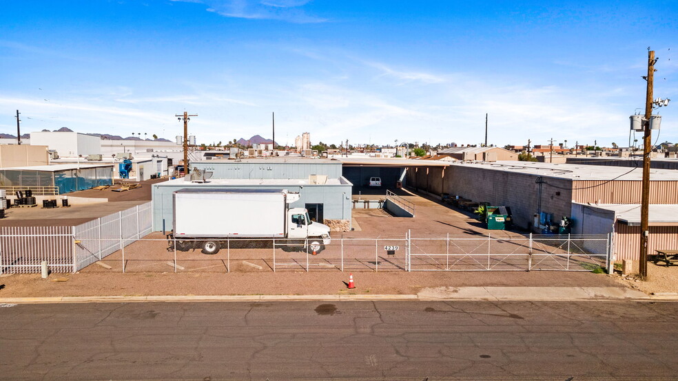 More Photos Of 4239 N 40th Ave, Phoenix Warehouse For Sale