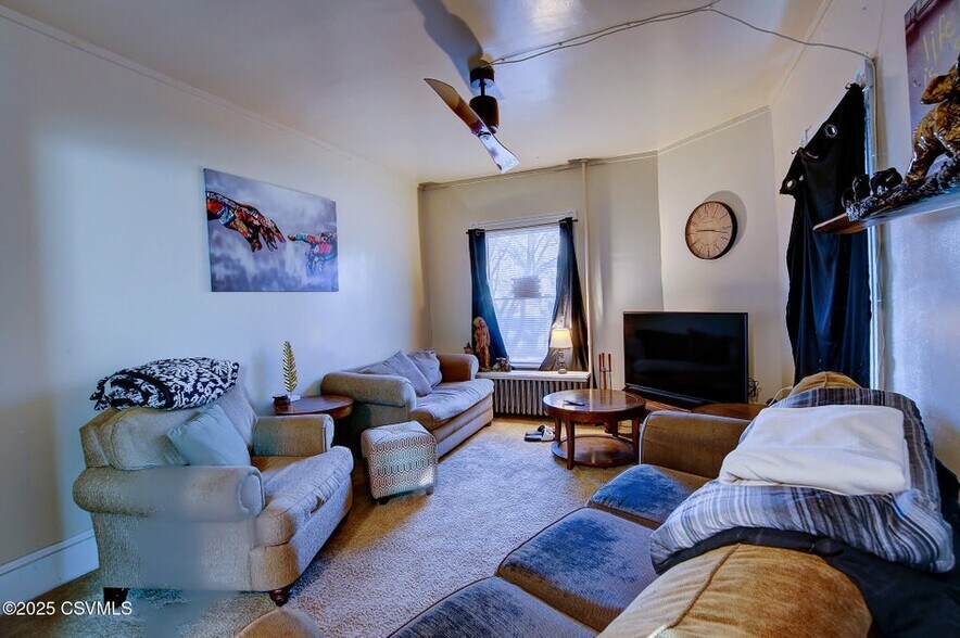 More Photos Of 606 W Main St, Bloomsburg Flex For Sale