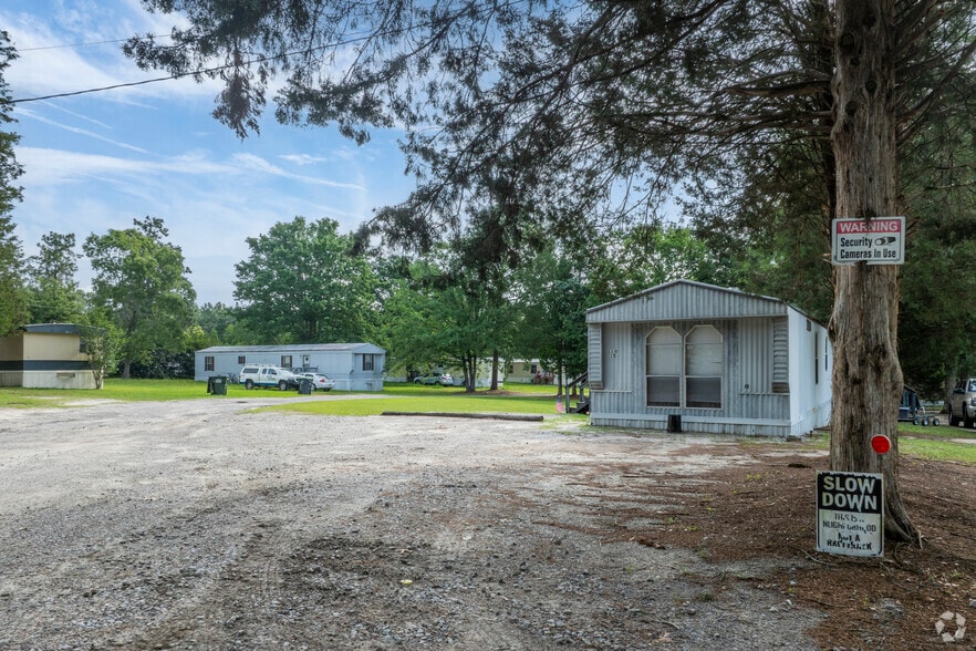 More Photos Of 120 Sandy Springs Ln, Lexington Manufactured Housing Mobile Home Park For Sale