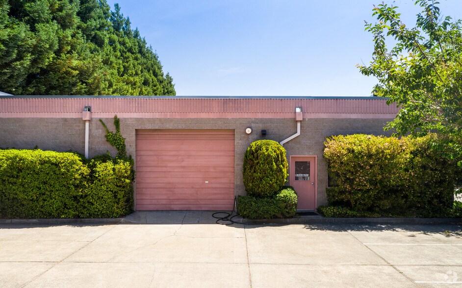 More Photos Of 1760 Industrial Way, Napa Warehouse For Lease
