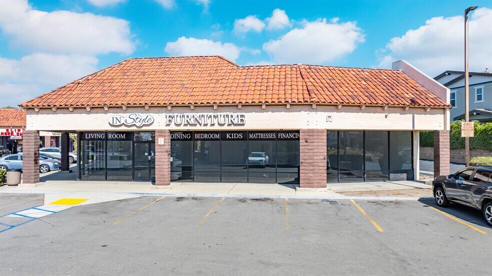 More Photos Of 101 E Foothill Blvd, Pomona Freestanding For Sale