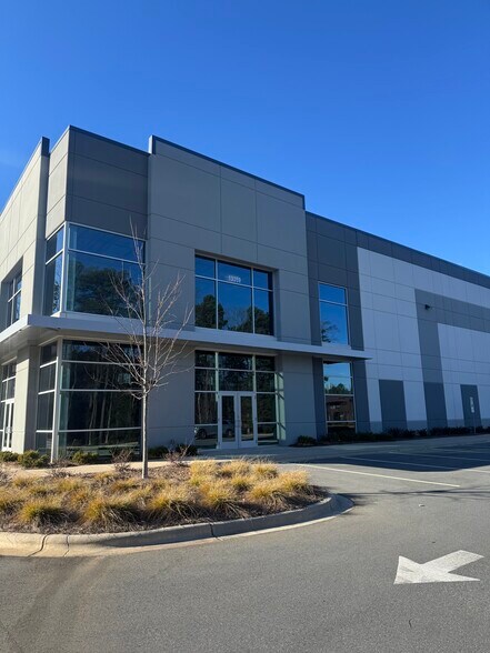 Primary Photo Of 13359 Reese Blvd, Huntersville Distribution For Lease