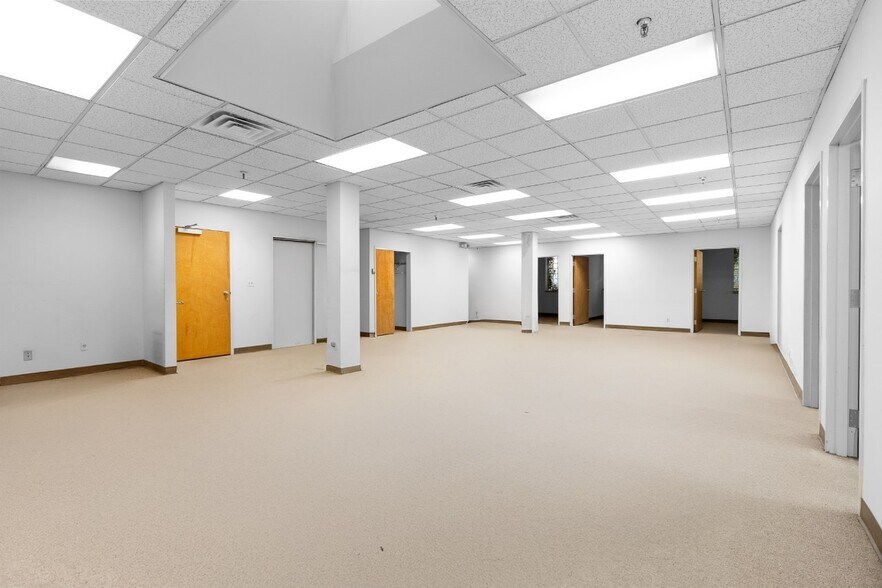 More Photos Of 545-553 Cedar Ln, Teaneck Office For Lease