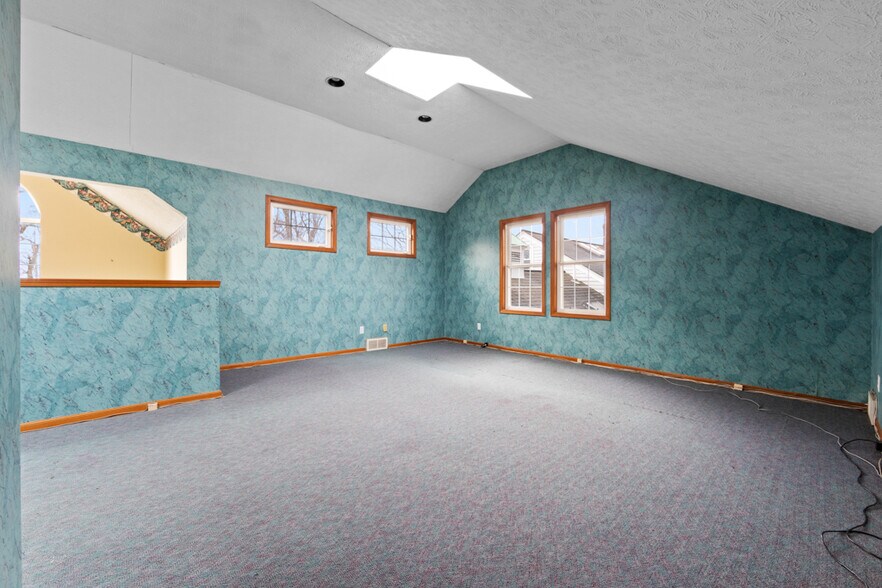 More Photos Of 9233 SR 14, Streetsboro Medical For Sale