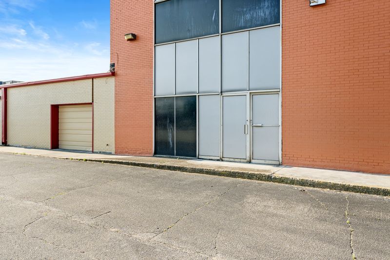More Photos Of 5340-5364 Broadway, Merrillville Storefront For Sale