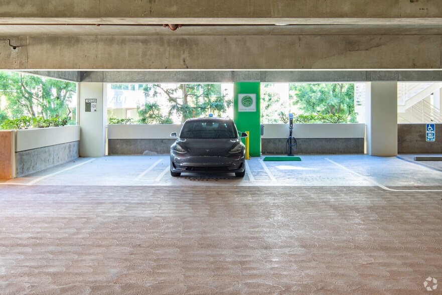 More Photos Of 27201 Puerta Real, Mission Viejo Office For Lease