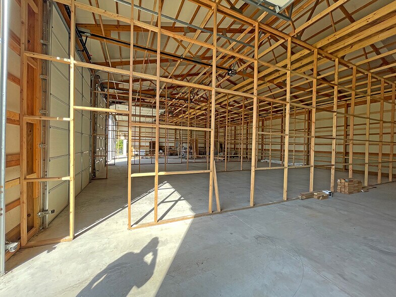 More Photos Of 5400 Old Alton Rd, Granite City Industrial For Sale