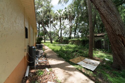 More Photos Of 101 S Saint Cloud Ave, Valrico Storefront Retail Office For Lease