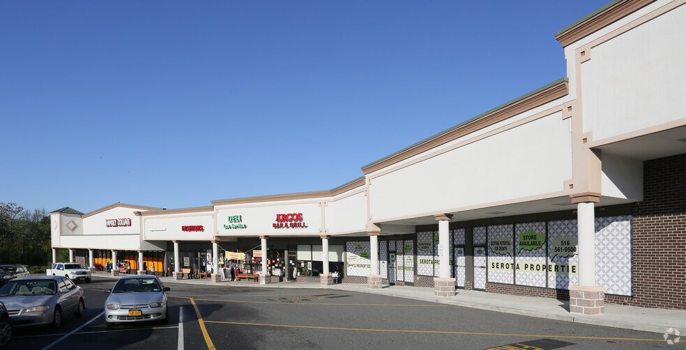 More Photos Of 349-411 Horseblock Rd, Farmingville Freestanding For Lease