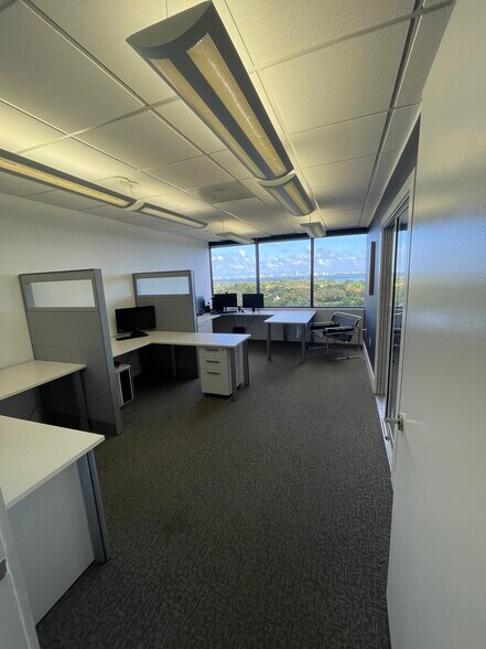 More Photos Of 4770 Biscayne Blvd, Miami Office Residential For Lease